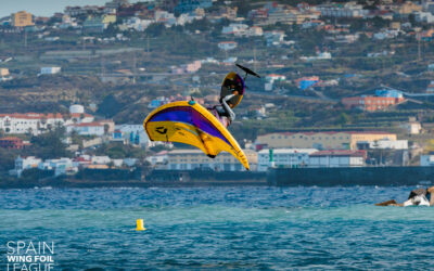 CIUDAD DE TARIFA – La tarifeña Nia Suardiaz revalida el título mundial U19 de wingfoil en freestyle